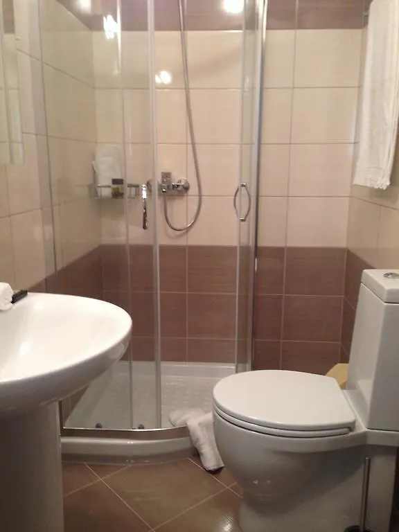 White Jasmine Apartment Sarandë