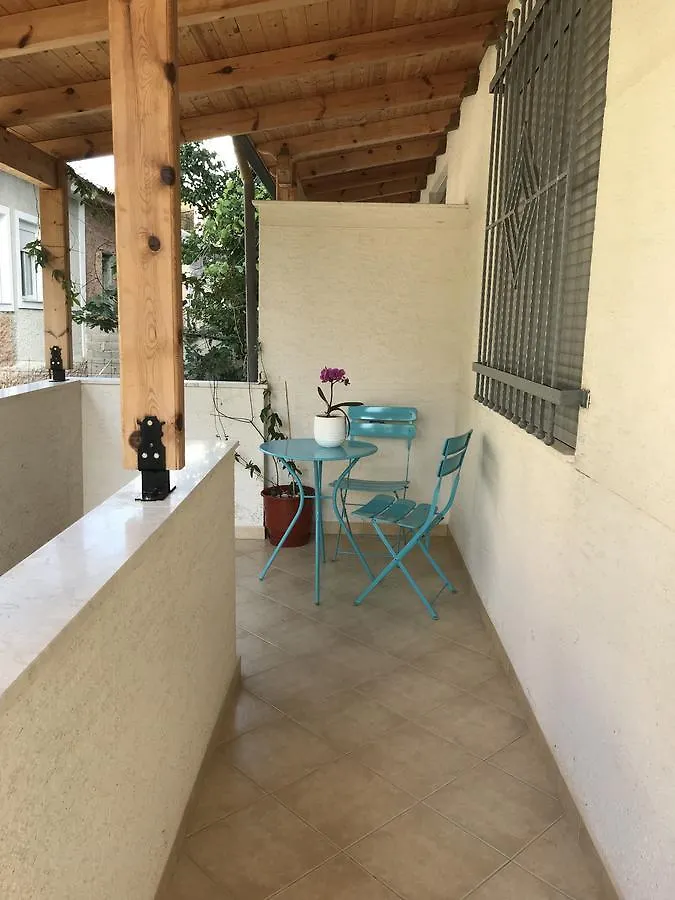 White Jasmine Apartment Sarandë